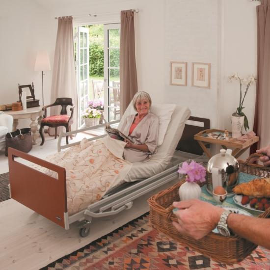 lit-medicalise-alegio-invacare.jpg